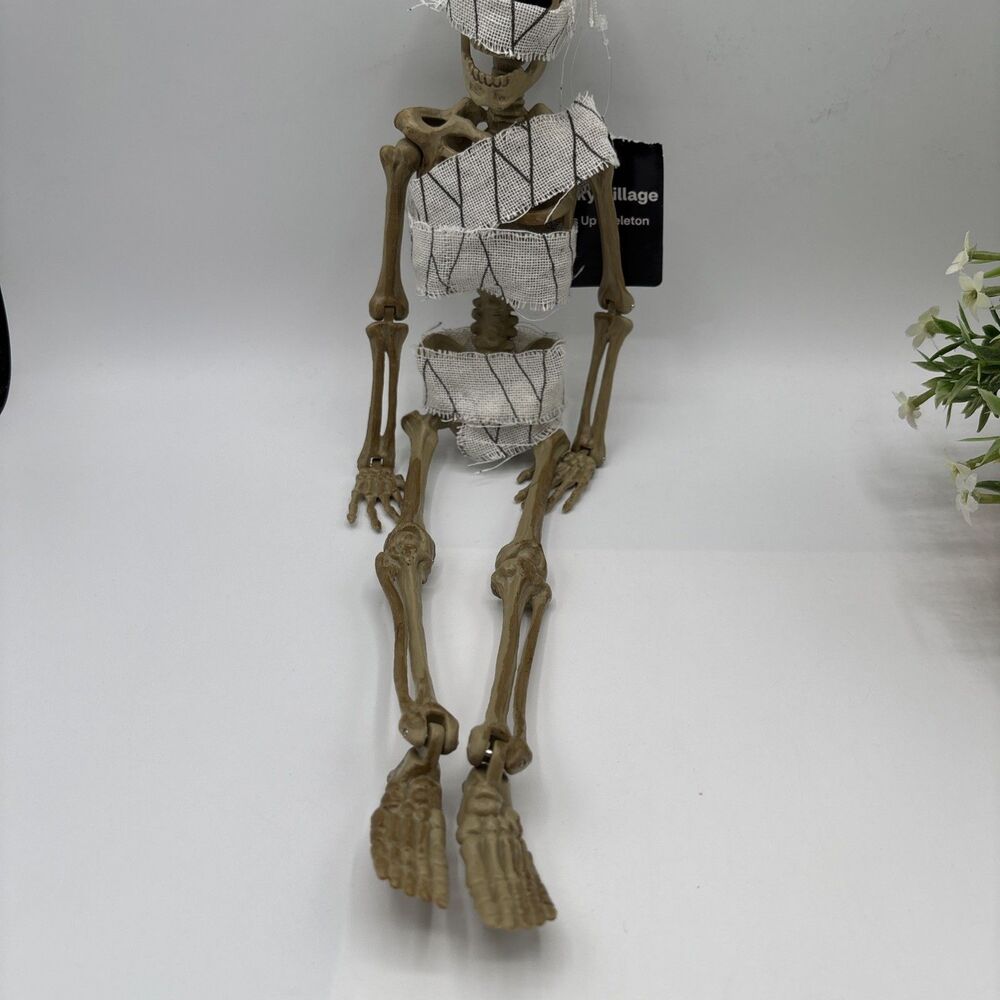 Halloween 16" Mummy Prop Dressed Up Skeleton Hanging Decor Party Gift Car NWT - Picture 3 of 6